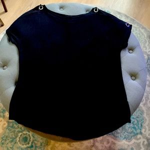 Short sleeve top